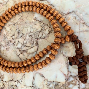 Prayer Rope 100 Wood Beads. (Brown #550 Paracord)