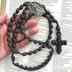 Međugorje/Divine Mercy Catholic Rosary Rope. (All 550 Paracord)