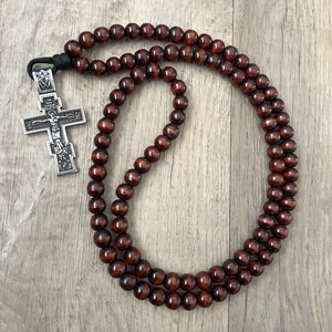 Groot roestvrijstalen oosters-orthodox kruisbeeld, 100 tellingen bruine afwerking natuurlijk hout 12 mm kralen. #550 paracord