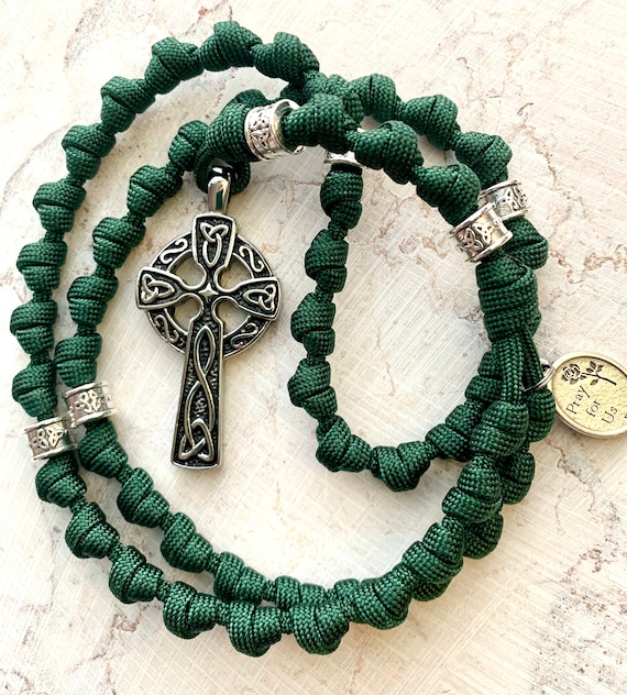 Celtic Knotted Catholic Rosary Rope. Metal Celtic Our Father Beads and  Large Stainless Steel Cross. Your Choice of St. Medal. 550 Paracord -   Canada