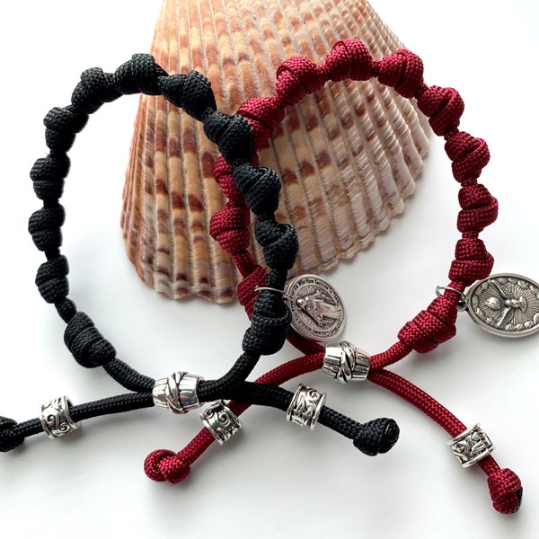 Adjustable Rosary Bracelet w/choice of Saint Medal. (#550 paracord)