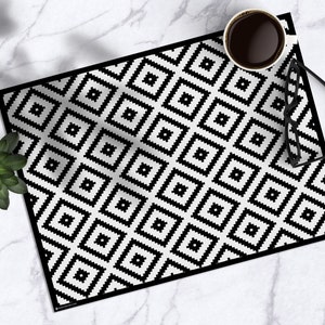 Black & White geometric, placemat set, Scandinavian style, Heat resistant, Table top, table runner, Functional, Decorative dinnerware