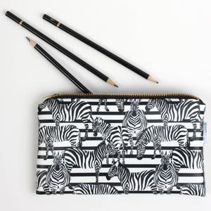 Zebra Geldbörse Brieftasche Federmäppchen Handtasche Clucth Frau Mädchen Zigarette Sonnenbrille Schminktasche Handy Kulturtasche Reißverschlusstasche