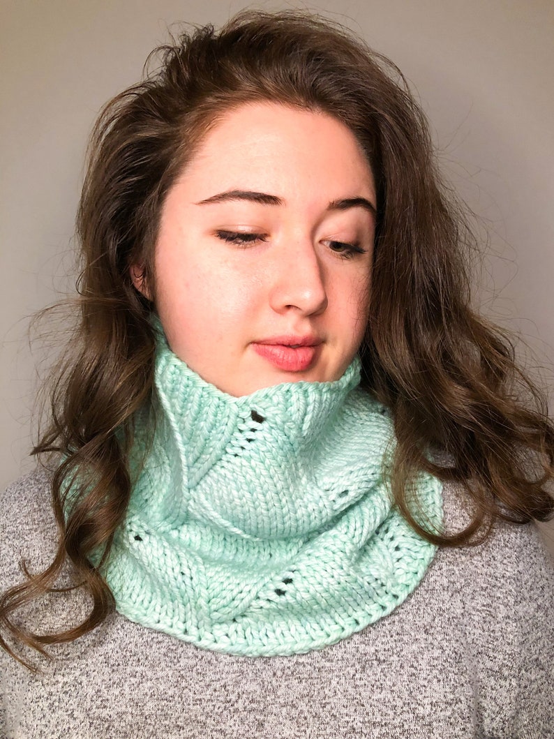 Knitting Pattern SUPER CRESCENT COWL Cowl Knitting Pattern image 4