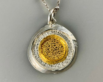 Sonne und Mond Talisman Anhänger, 24K Gold & Silber Amulett