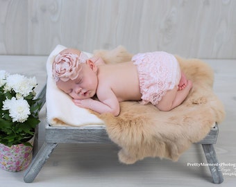 Set of baby headband and bloomer • baby headband with a rose on it • baby bloomers • handmade bloomers and headband • diaper cover