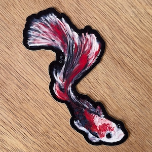 Autocollant d'un poisson betta rouge, blanc et noir en vinyle mat waterproof - Autocollant de combattant, magnifique poisson, poisson voilé