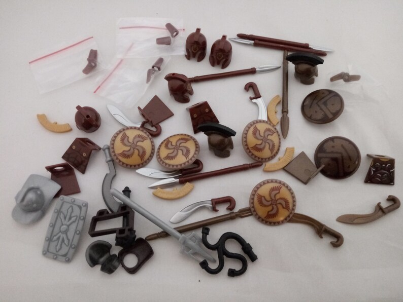 custom Greek gear and weapons for LEGO\u00ae figures