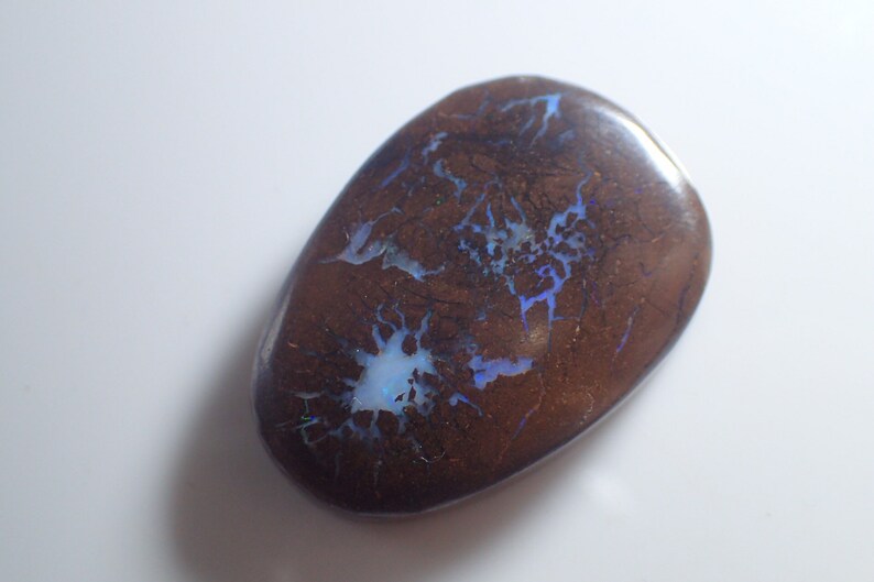 Queensland 38.55ct Boulder Opal Cab Cabochon From Opalton Australia 30 x 22mm