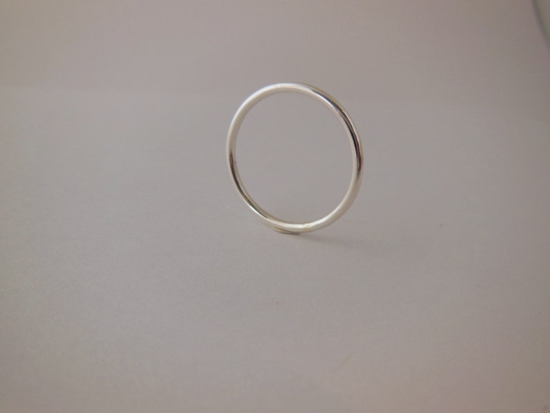 Sterling Silver Stackable Ring 1,5mm Round wire Polished High shine Elegant Minimalist Mix and Match Perfect gift For her Silver Stacking