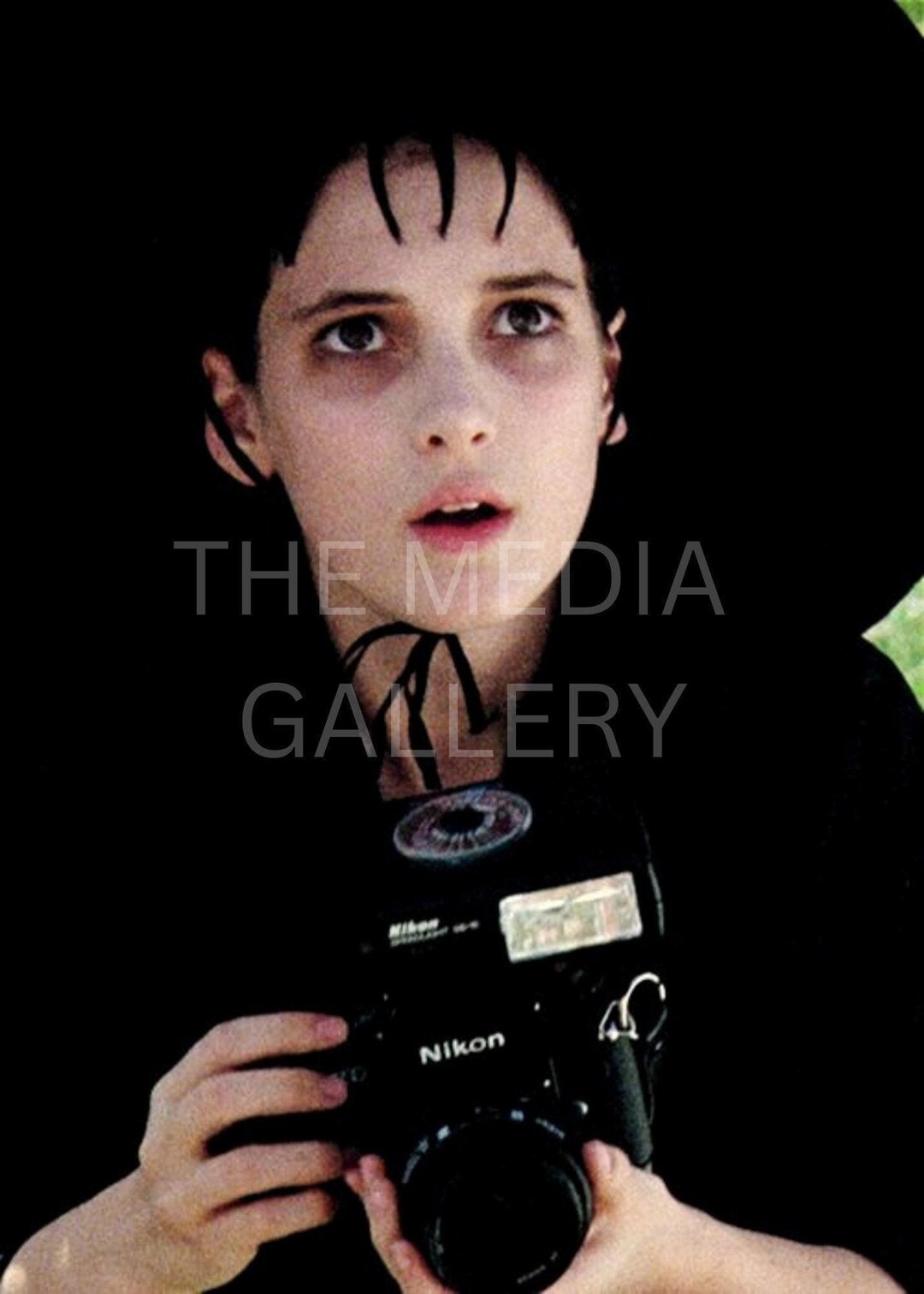 Lydia Deetz With Camera, Winona Ryder Photo Print Beetlejuice Movie