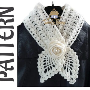 Easy Crochet Pattern Keyhole Scarf with Crochet Rose, Crochet Neck Warmer with Crochet Flower, Women Lace Scarf Pattern with Tutorial Photos