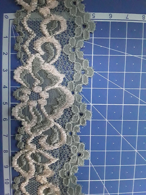 1 m zarte Spitze weiß Hochzeit wedding Dekoration Gardine Bekleidung Unterwäsche