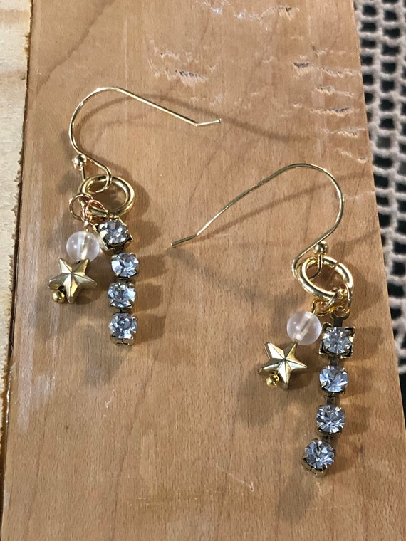 Golden star and crystals drop earrings