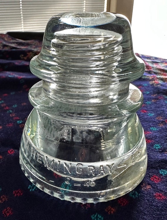 Antique clear Hemingway-42 glass insulator