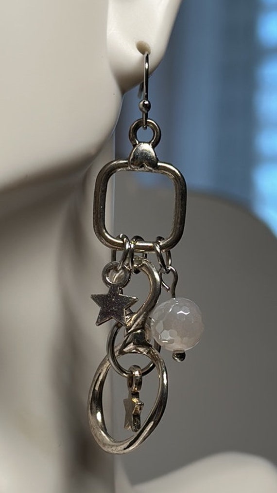 Faceted pearl and stars earrings