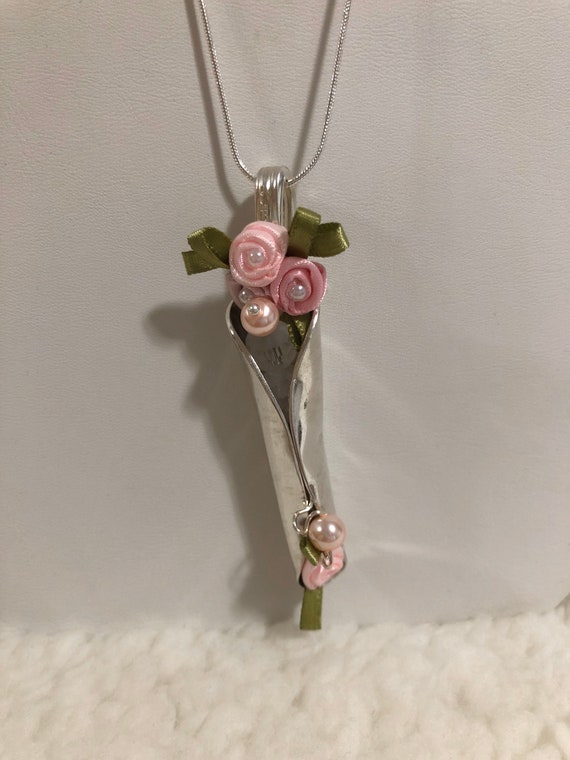 Handmade spoon necklace with pink flowers and pearls