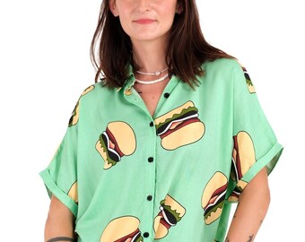 Kurzes oversized Hemd Damen, Bluse, Top aus Baumwolle, Sommertop Frauen, Vintage Hemd, Kurzarmhemd Frauen, Bluse mit Burger Muster