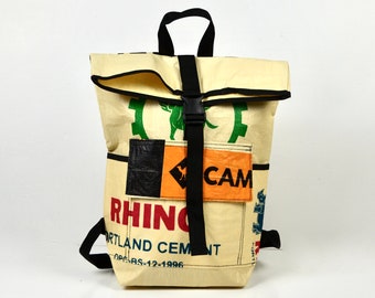 Recycelter Rucksack aus alten Zementsäcken, Unikat Rucksack, upcycling Rucksack, Kuriertasche, nachhaltiger Rucksack, 15 Zoll Laptop Tasche