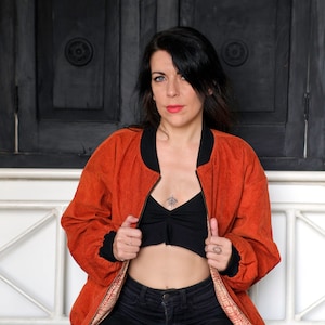 Chaqueta bomber oversize de pana, chaqueta reversible que se puede llevar por ambos lados, chaqueta vintage años 90, blusón, chaqueta universitaria de pana, chaqueta de transición, chaqueta boho