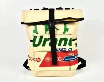 Recycelter Rucksack aus alten Zementsäcken, Unikat Rucksack, upcycling Rucksack, Kuriertasche, nachhaltiger Rucksack, 15 Zoll Laptop Tasche