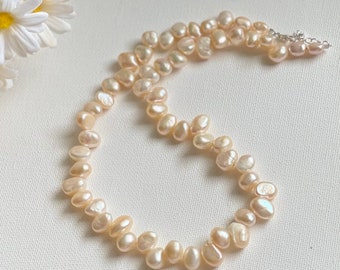 Pearl Necklace. Bridal necklace. Baroque Pearl Necklace. Pink Pearl Necklace.
