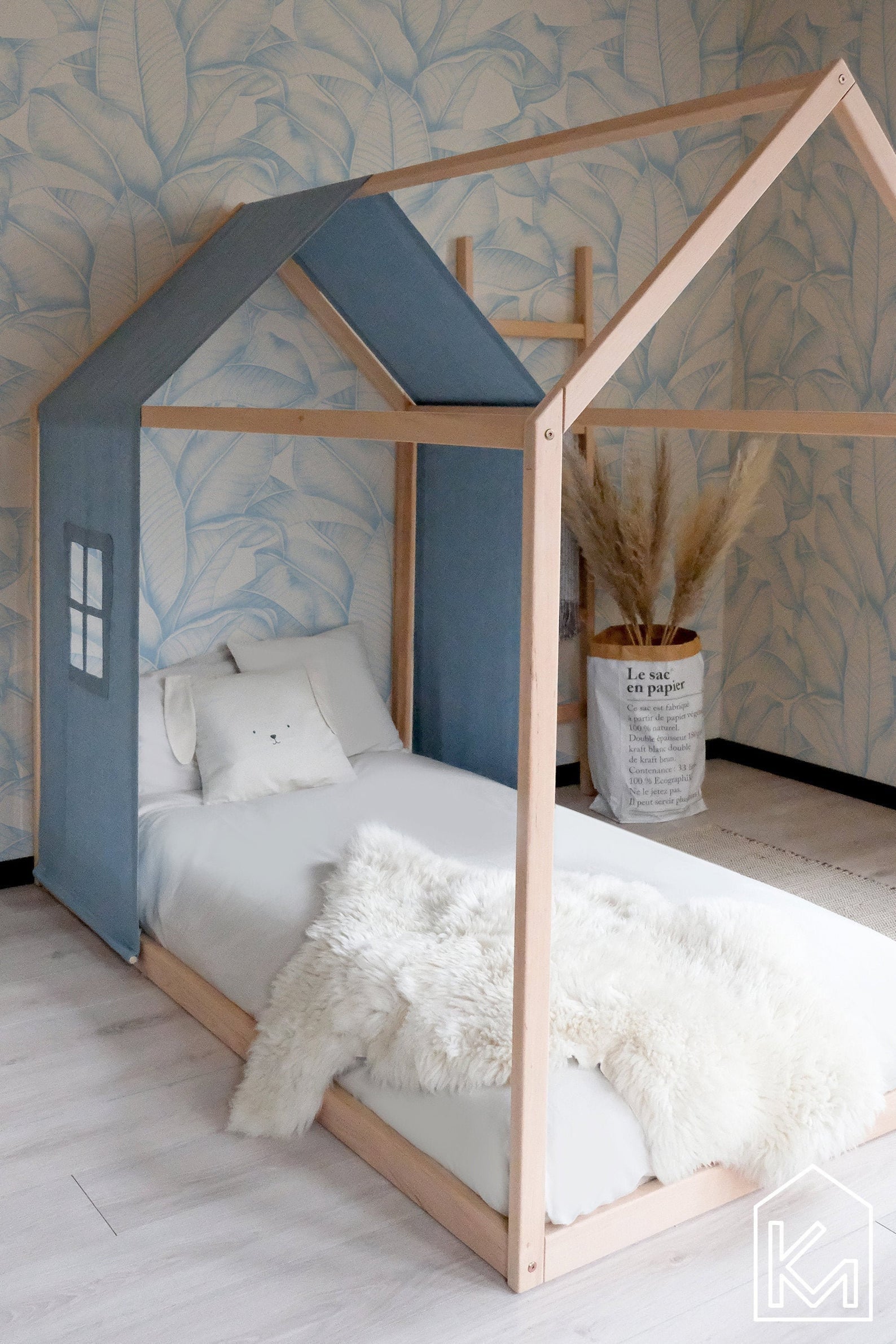 Twin xl 2024 canopy bed
