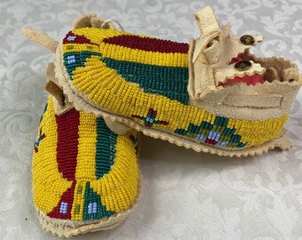 Yellow Fully Beaded Leather Kids Toddler Moccasins - Handmade Native American Powwow Regalia