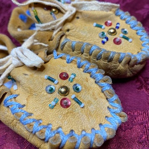 Vintage Baby Moccasins Handmade Native American Powwow Regalia image 3