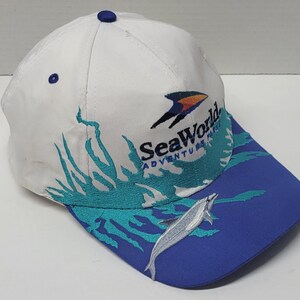 Vintage 1990s Sea World Adventure Parks Snapback Hat Dolphin Splash Graphic Adjustable Cap Travel Souvenir