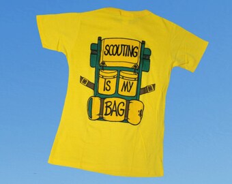 Vintage 1980s Girl Scouts Tshirt Single Stitch Scouting is in my Bag Womens Size Large Made in USA