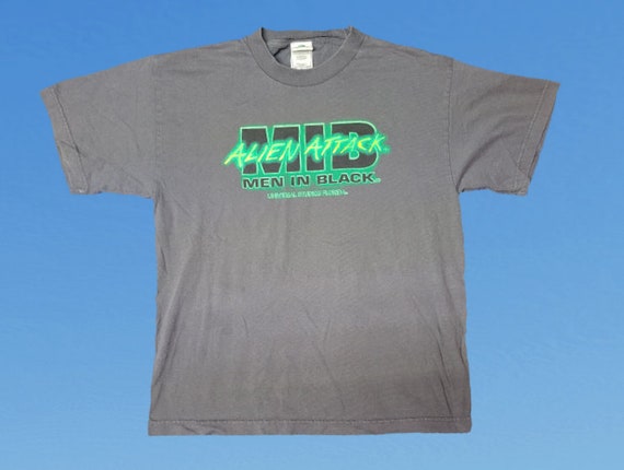 Vintage Kids 2000s Men in Black MIB Alien Attack Tshirt Universal 