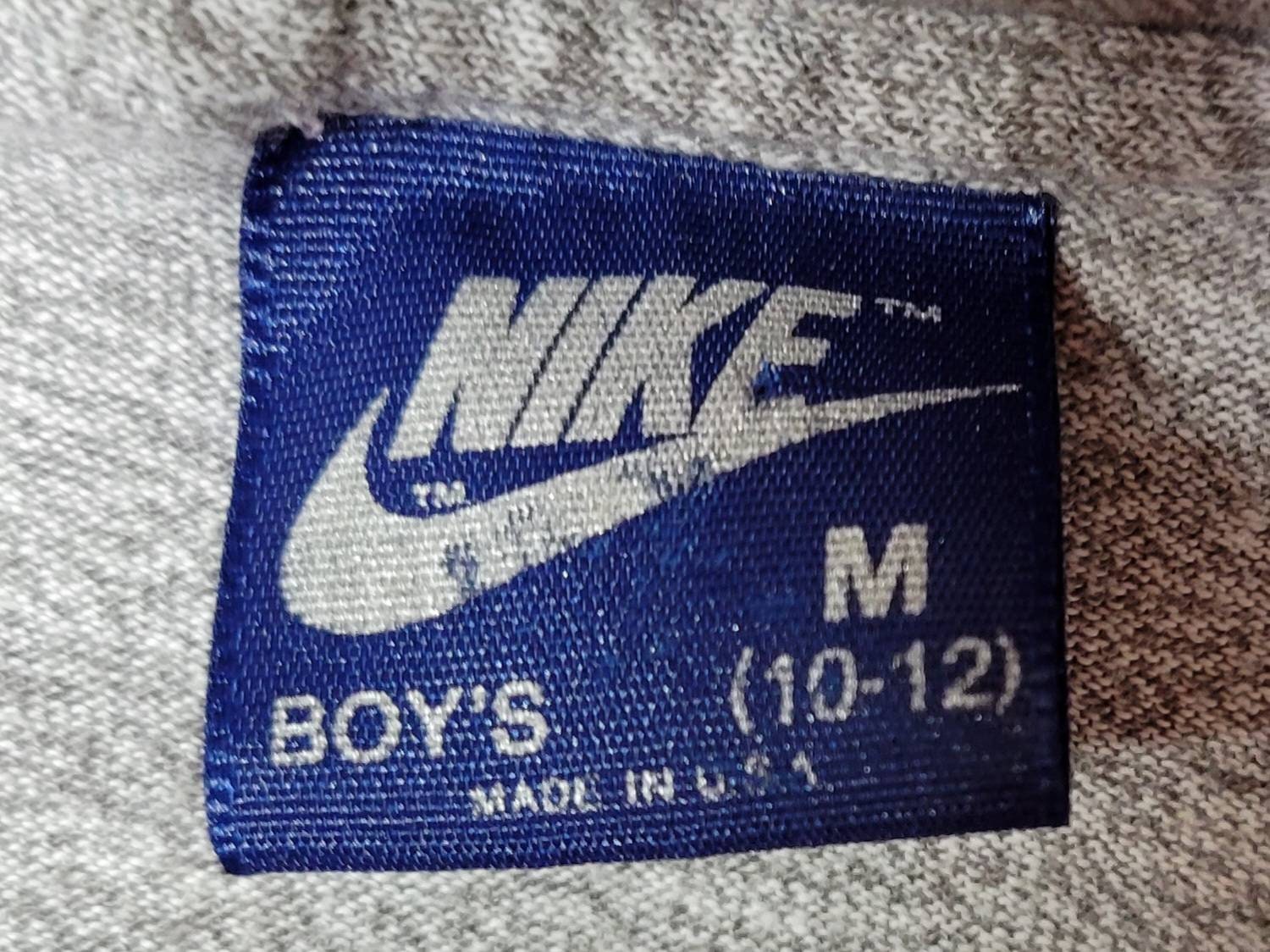 blue tag nike
