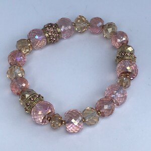 Peachy Pink Vintage Handmade Bead Streth Bracelet