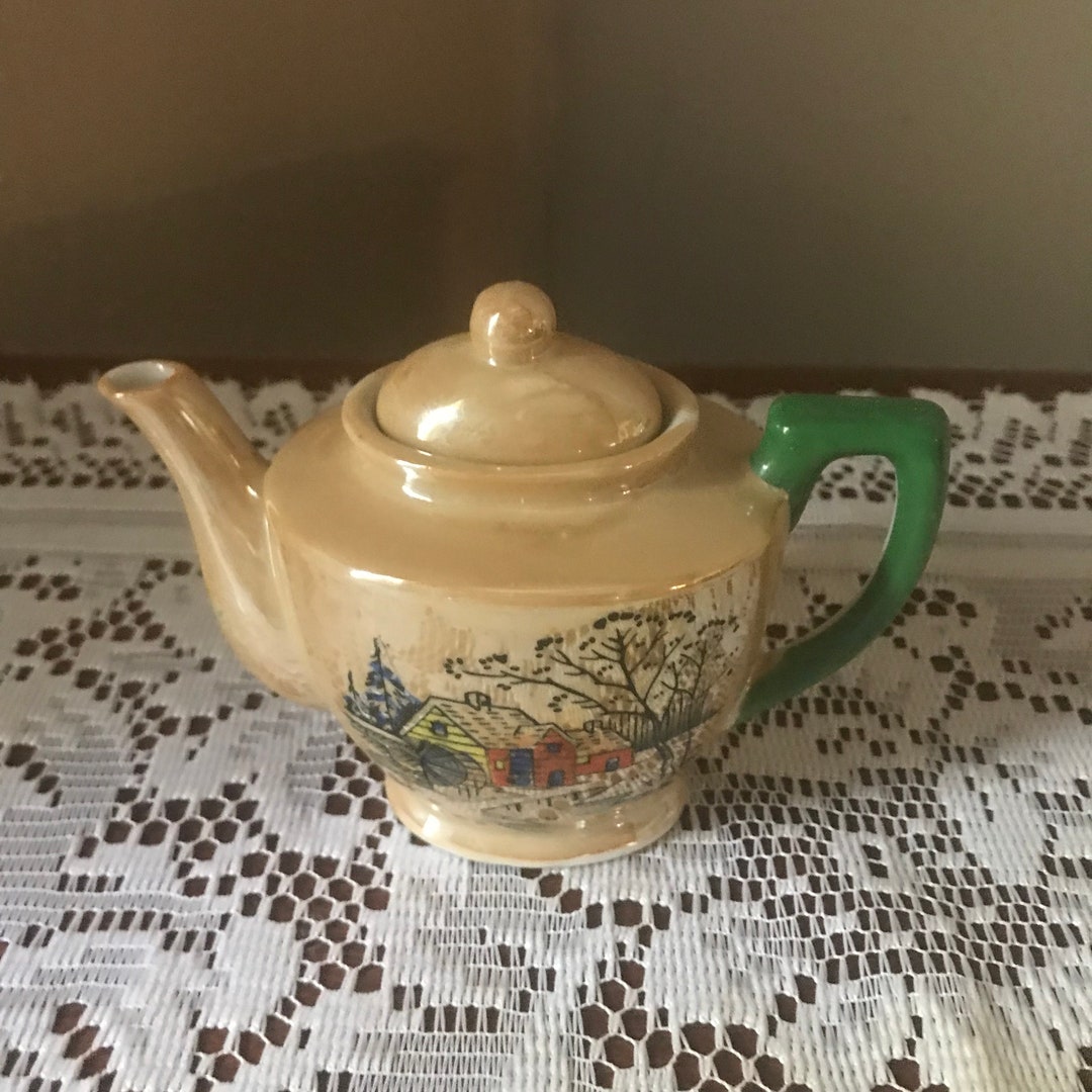Small Porcelain Teapot Vintage Japan Etsy