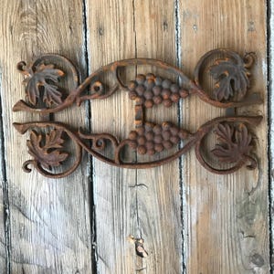 Architectural Salvage Cast Iron Vintage Leaves & Grapes 3D Fleur de Lis Pediment -- 14 1/2 x 7 1/2 Inches