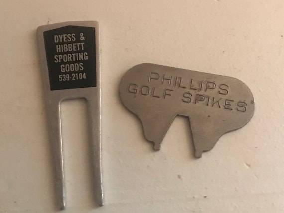 Golf cleat deals tool