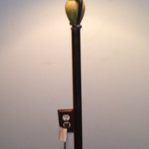 Floor Lamp Urn Trophy Style **MUCH cheaper shipping possible through UPS - contact me with zip code