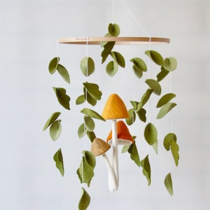 Mushroom mobile Baby mobile Woodland mobile Mushroom nursery Mobile nursery image 1