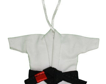 Jiu Jitsu Gift for Husband, BJJ Gi Keychain for Promotion and Jiu-Jitsu Gear, Birthday Present for Father and Son