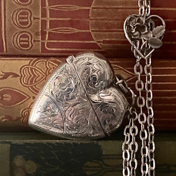 Victorian Silver Heart Vesta Case