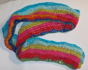 Crochet Wavy scarf in bright bubblegum colours