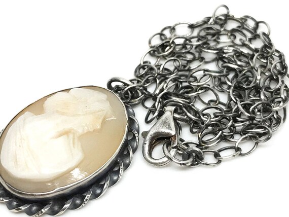 Vintage Cameo Necklace, Sterling chain and settin… - image 4