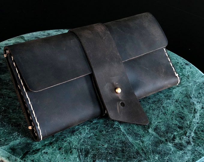 Woman Leather Purse, Minimalist Distressed Leather Wallet, Personalized Wallet, Checkbook Cover, wristlet purse Chestnut ID: TEXAS003