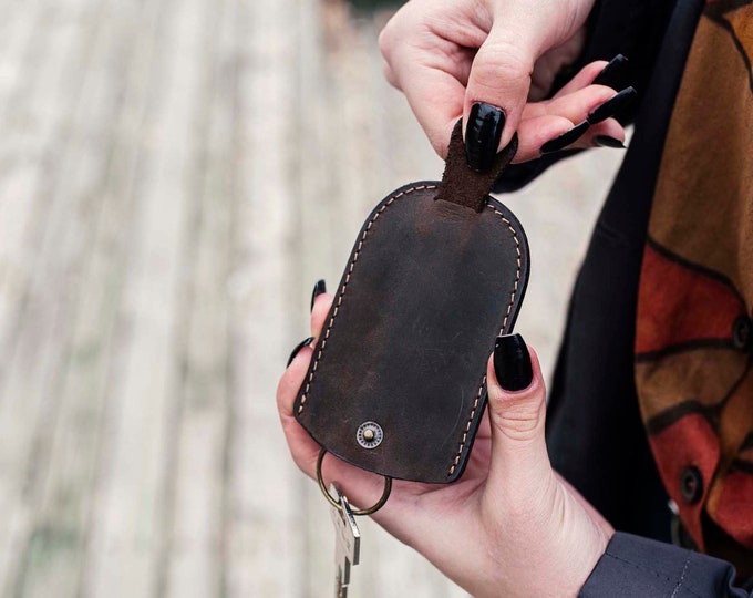 Leather Keychain, Keychain, Handmade leather keychain, Genuine leather, Leather gift, Keyring,leather keyring