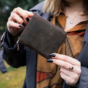 Cartera de cuero marrón personalizada con cremallera para mujer, billetera de cuero, billetera con cremallera, regalo personalizado