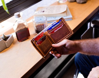 Valentines Day Gift for Him,Personalized Wallet,Engraved Wallet,Mens Wallet,Custom Wallet,Leather Wallet,Gift for Dad,Boyfriend Gift for Men