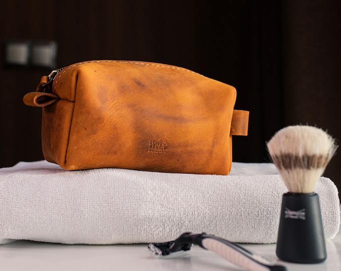 Leather dopp kit, Personalized groomsmen gift, leather dopp kit, mens leather toiletry bag, mens dopp kit, mens toiletry bag