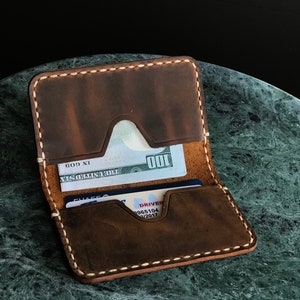 Billetera de cuero minimalista, Billetera de cuero desgastado, Billetera personalizada, Tarjetero de cuero, Billetera plegable delgada color canela #TEXAS002
