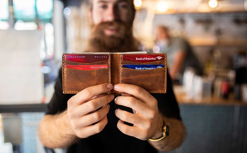 Leather Wallet - Handmade Personalized Minimalist Male Wallet, Groomsmen Gift in Cinnamon | Customizable Leather Gifts